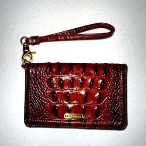 NWOT Brahmin Croc Embossed brown Leather Wristlet in Classic Pecan Melbourne